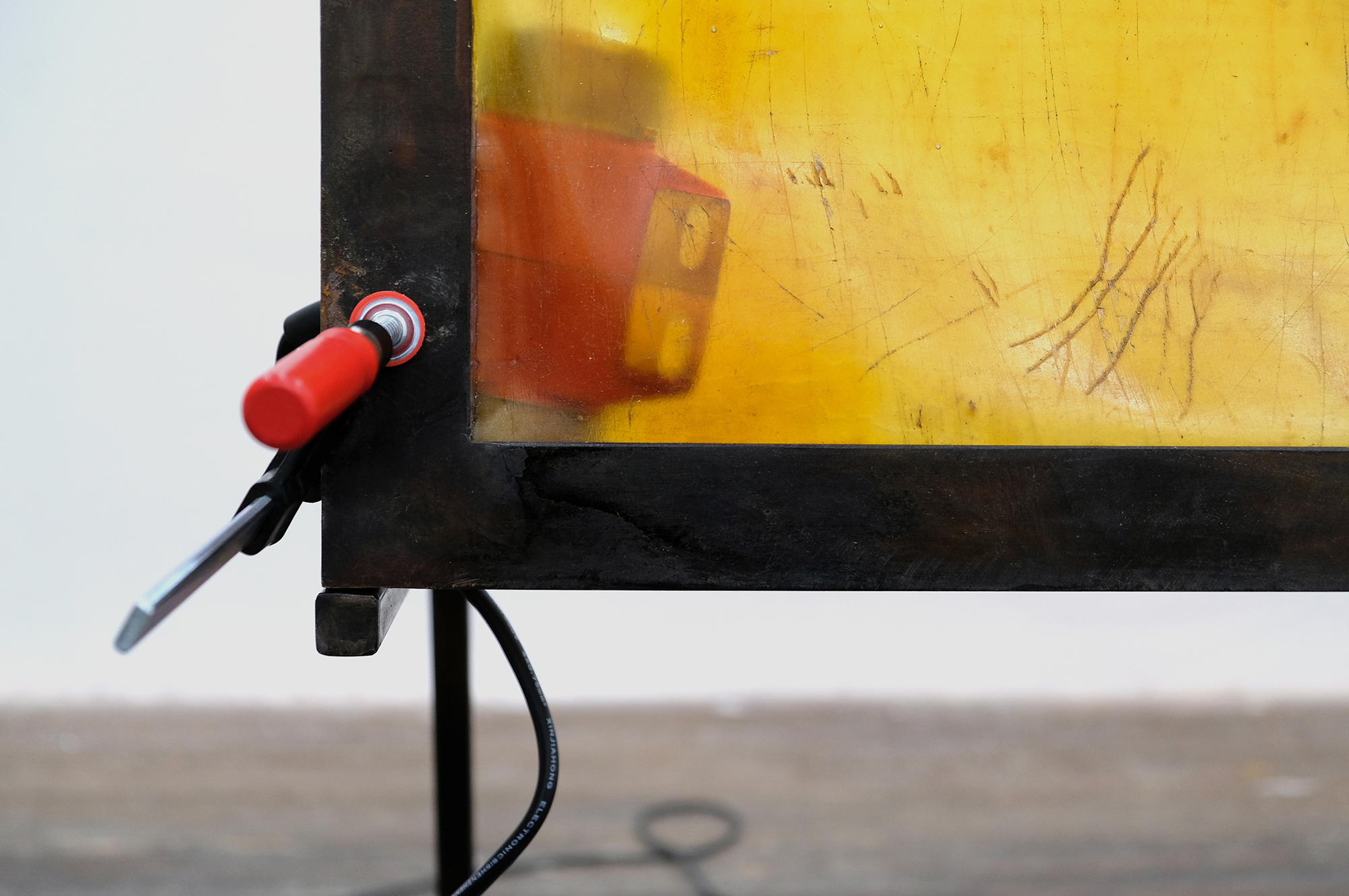 Len Bay kontakt 2 detail