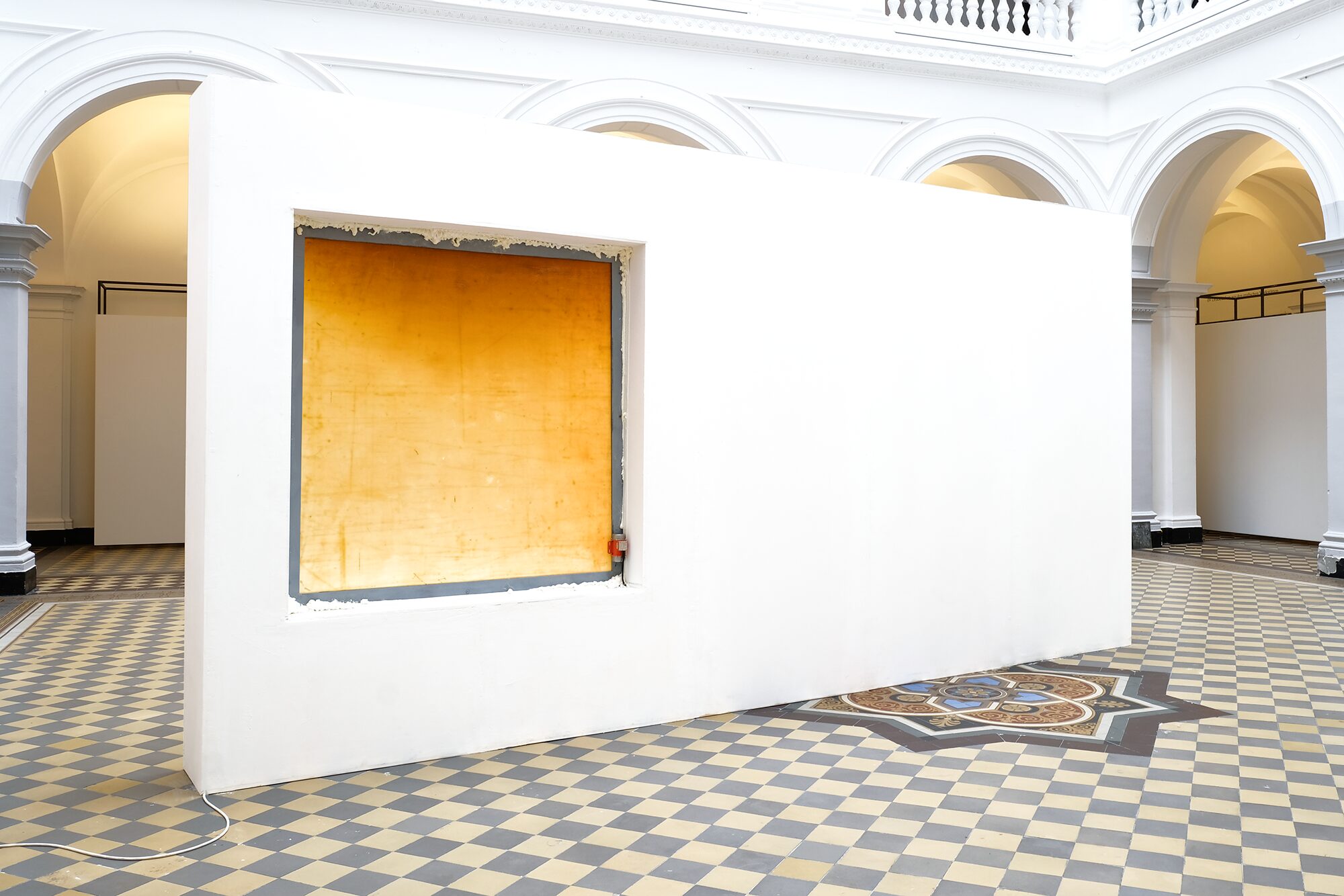 Len Bay kontakt 3 daddy issues